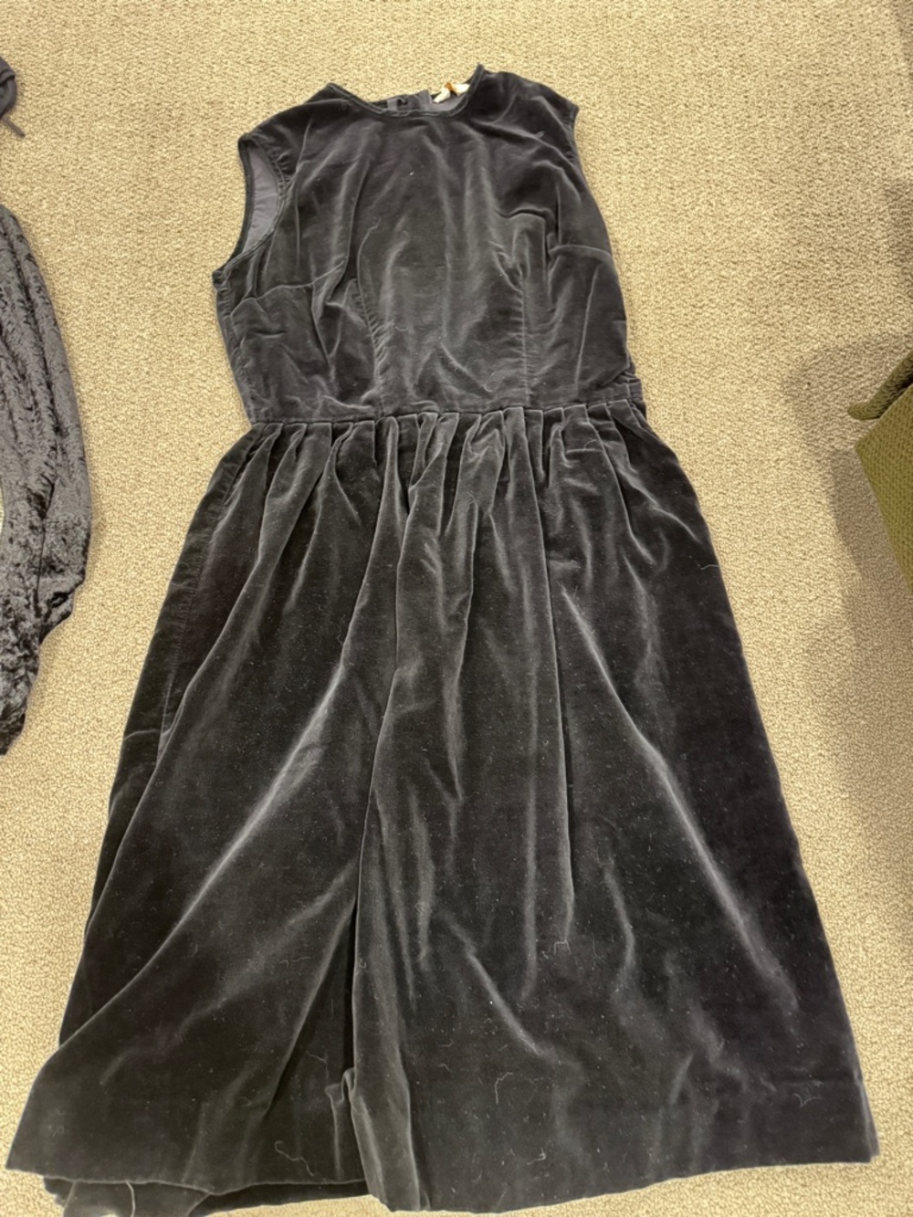 1950s-60s Sleeveless Black Velvet Midi Dress
